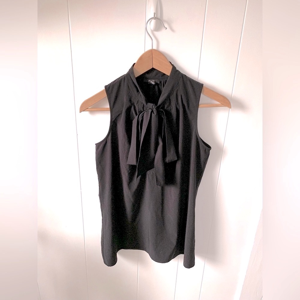 Jacob Tie-front Black sleeveless blouse